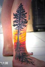ben træ tatovering mønster