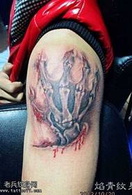 mkono wa damu claw tattoo muundo