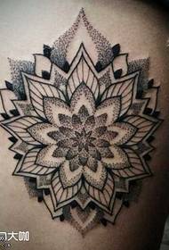 kāju dzeloņains tetovējums vandāls Ziedu tetovējuma raksts