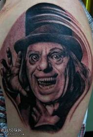 tatouages drôles de jambes