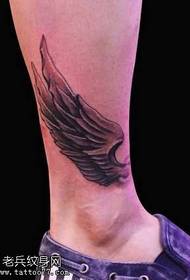 Modello tatuaggio ali di gamba