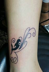 tatuaggio tatuaggio totem piccolo semplice gamba atmosferica