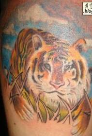 picha ya tattoo ya tiger ya mguu