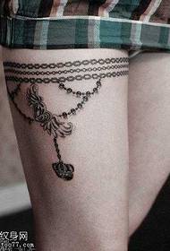 gamba bella catena tatuaggio modello