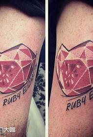 noga ružičasta dijamant tetovaža uzorak