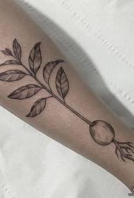 veau croissant radis modèle de tatouage