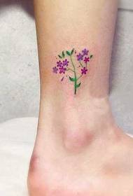 Pola tato kaki bunga