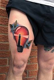 modello di tatuaggio lampadina colore gamba