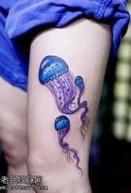 Нога цвет татуировки медузы