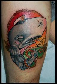 patrón de tatuaje de ballena de color de pierna
