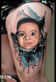 modello tatuaggio gamba bambino