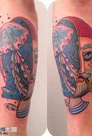 patró de tatuatge de meduses a les cames
