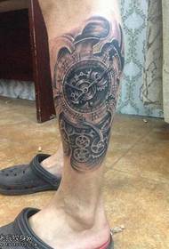 modello di tatuaggio macchina sveglia della gamba