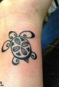 Pieni kilpikonna tatuointikuvio