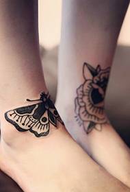 Tetovaža tetovaže cvijeta i leptira