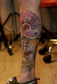 Tato tatuita peonia floro personeco tatuaje
