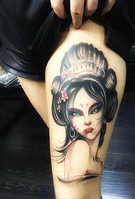 izterretarako geisha tatuaje eredu delikatu eta ederra