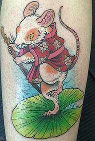 nating baka nga nagsul-ob sa pattern sa tattoo sa kimono mouse