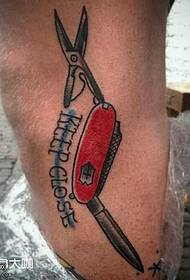 modello di tatuaggio a forbice