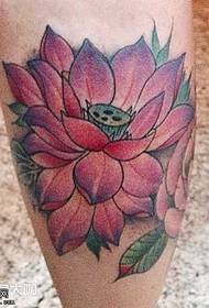 Ոտքի Lotus Tattoo- ի նախշը