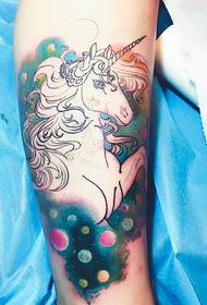 vedell envasat un patró de tatuatge de cavall blanc actiu