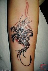 disegno del tatuaggio mandala gamba rossa