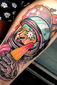 татуировка цвета космонавта