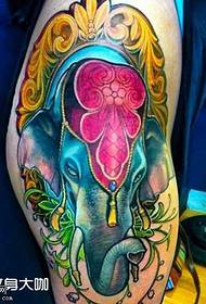 mga binti tulad ng pattern ng tattoo ng diyos