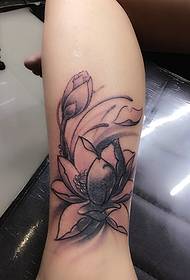 leg lotus tattoo pattern for you to remember