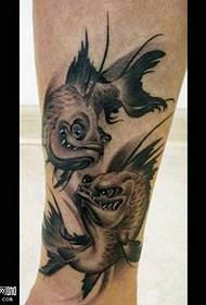disegno del tatuaggio gamba piranha