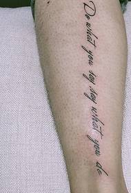 mtindo wa ndama safi mtindo wa tattoo wa Kiingereza