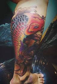 Модел на червена телешка татуировка с освежаващо теле 37998 - малка свежа и проста татуировка на татуировка с лотос на краката