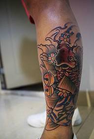 package calf color red carp tattoo tattoo is more eye-catching