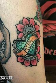 Noga zelenog srca engleski uzorak tetovaže