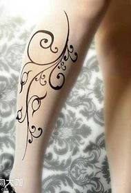 Kis friss virág tetoválás minta a lábát