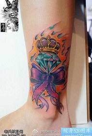legna corona arcu diamante mudellu di tatuaggi