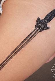 koxxa ta 'disinn tat-tatwaġġ xabla griża sewda