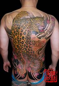 Ein herrschsüchtiges Leoparden-Tattoo-Muster mit vollem Rücken