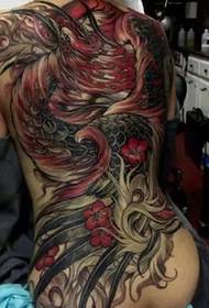 Tatuaggio alla schiena in stile europeo e americano