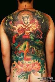 yon tatoo plen koulè tounen