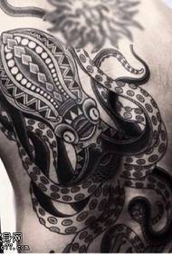 Повна спина класичний великий татуювання восьминога