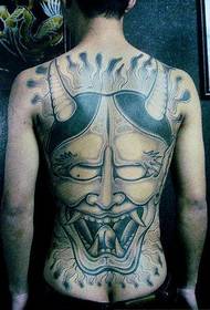 Peito tatuado de costas enteiras como unha imaxe de patrón de tatuaxe de onda