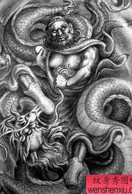 Slika za prikaz tetovaža preporučila je uzorak tetovaže zmaja s potpunim leđima