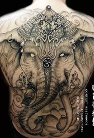 Tatuaggio gamba tatuaggio elefante bambino tatuaggio schiena piena