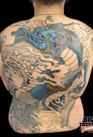 Мода класична тетоважа на еднорог во грбот
