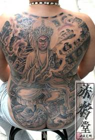 Padrão de tatuagem nas costas grande
