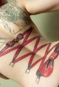 Patrón de tatuaxe de arco pintado con costas
