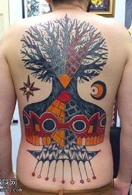 Klasični uzorak starih tetovaža s punim leđima