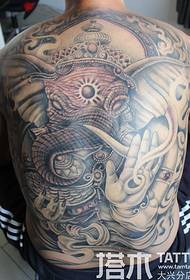 Atmosferos pilnos nugaros dievo tatuiruotė