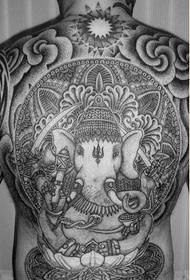 Personalità piena di moda e belle immagini di tatuaggi di elefanti